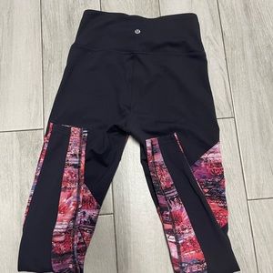 Lululemon leggings size 6